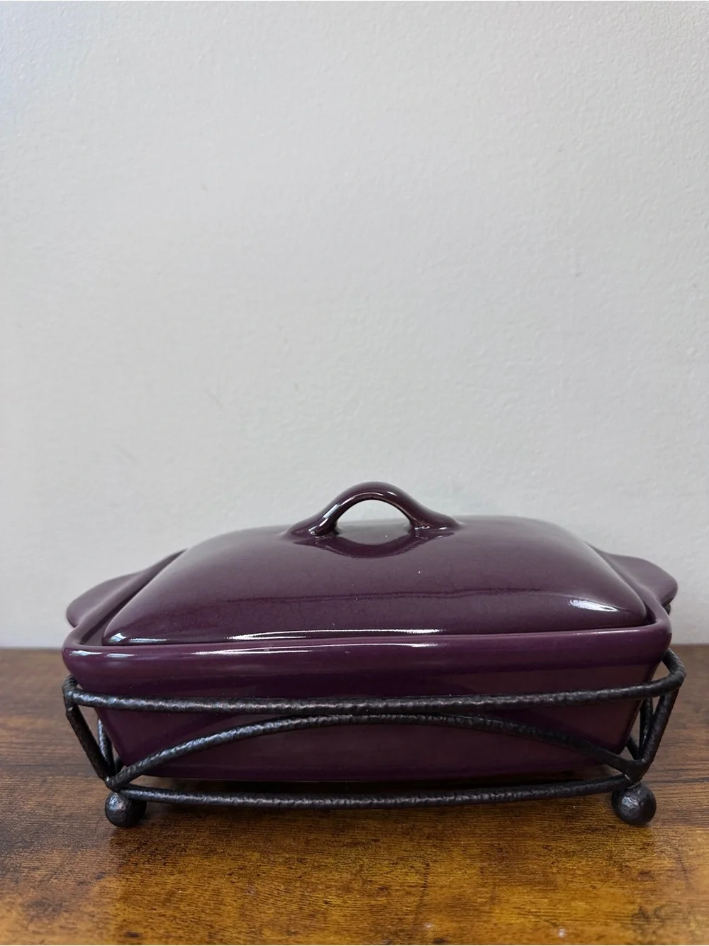 Tastefully Simple Eggplant Purple Ceramic Covered Dip Crock Baker Lidded